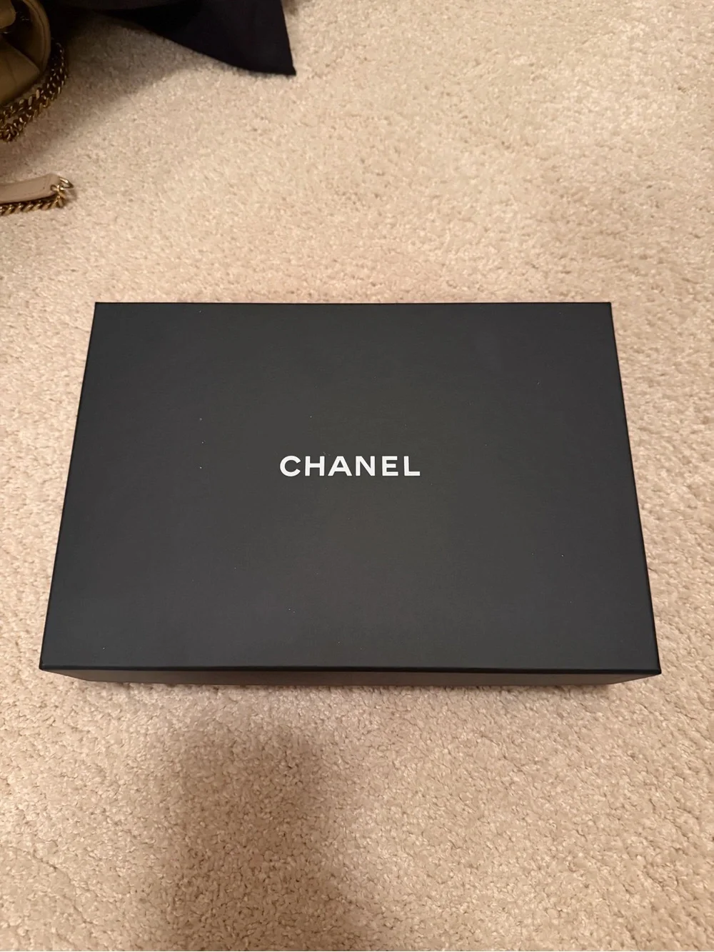 Chanel almost new Giftable pink caviar leather mini micro crossbody bag purse
